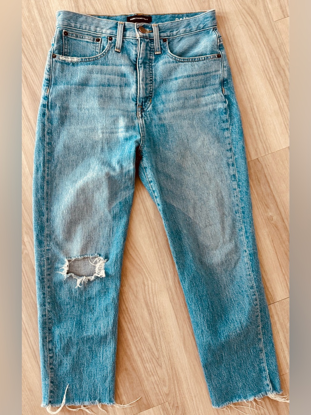 Something Navy Distressed Straight Leg Raw Hem Jeans Women’s Size 4/27